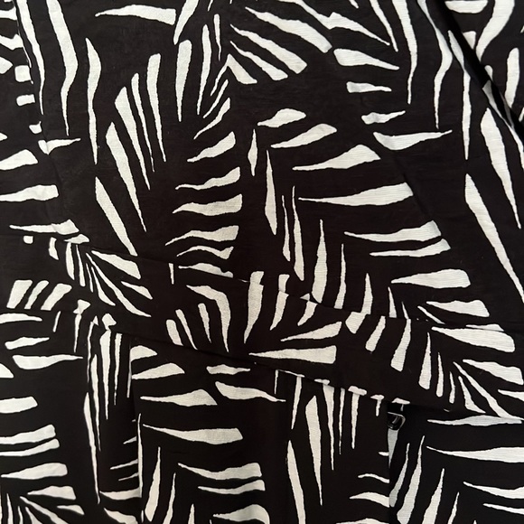 Loft Romper - Picture 4 of 5